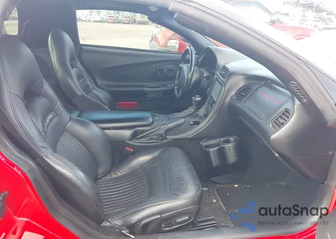 2001 Chevrolet Corvette из США, поврежденный, VIN 1G1YY22G015126566